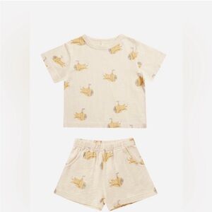 Rylee + Cru Kids Cream Submarine Shorts with Yellow Graphic - size 4-5 yr